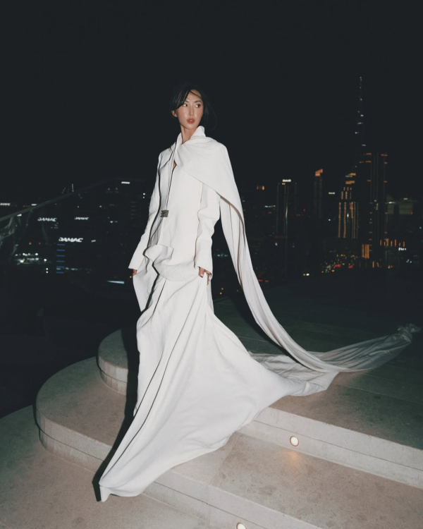 9 Chic Ways to Style Your Bridal Dress for a Winter Wedding