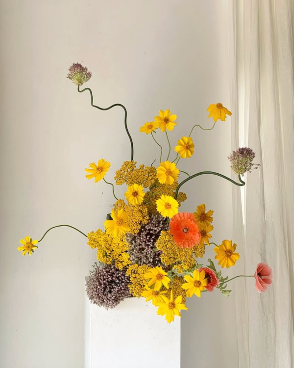 35 Ikebana-Inspired Floral Arrangements to Elevate Your Wedding