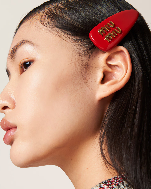 30 Thoughtful Valentine’s Day Gifts That Are Anything but Flowers