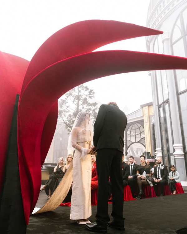 30 Wedding Arch Ideas for a Picture-Perfect Ceremony in 2025
