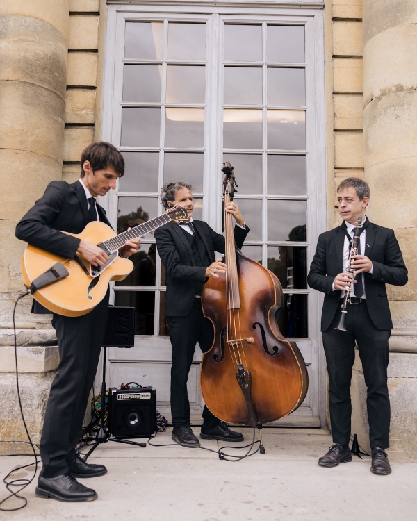 An Intimate Parisian Wedding Amidst an Elegant Château Garden