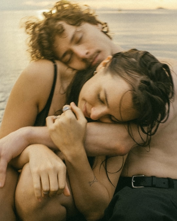 What Are Relationship Offsites? A Complete Guide for Modern Couples