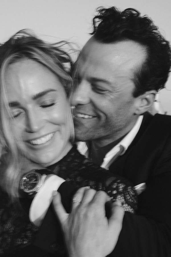 Photographers Dos Mas En La Mesa