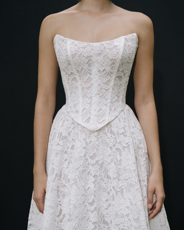 35 Lace Bridal Dresses from the Fall 2026 Collections