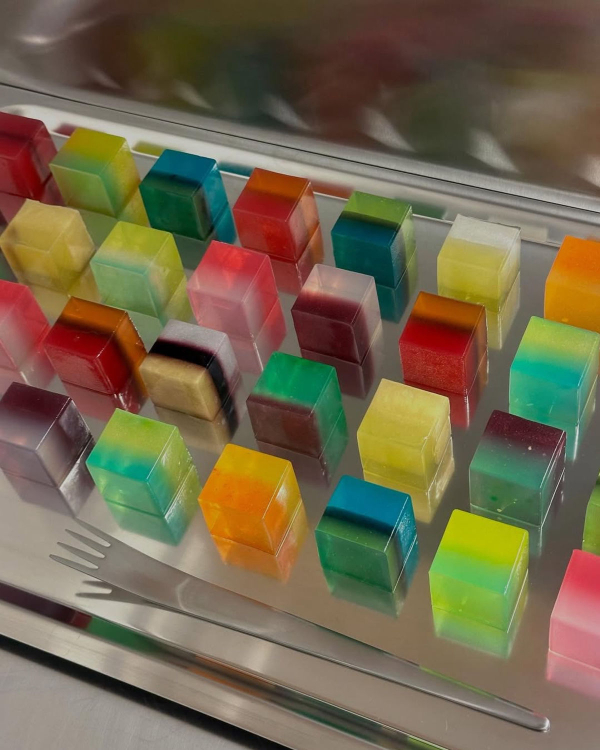 Plan the Perfect Galentine’s Day: 30 Chic Food, Drink, and Decor Ideas