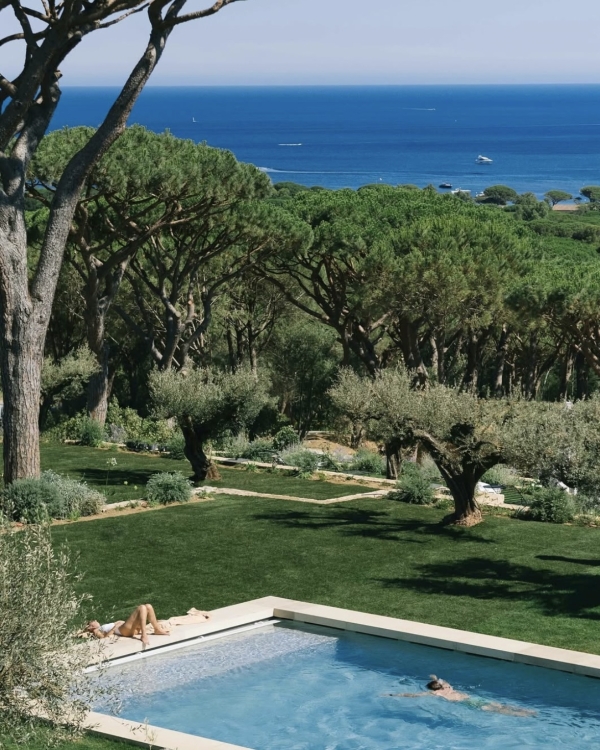 The White Lotus Season 4 Filming Location Confirmed as This Iconic Wedding Venue in France