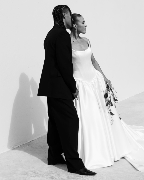 A Sculptural Golden Hour Wedding Along the Cliffs of Cabo