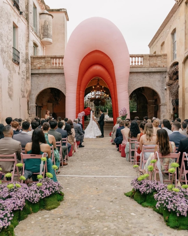 30 Wedding Arch Ideas for a Picture-Perfect Ceremony in 2025