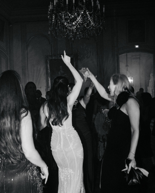 An Intimate Parisian Wedding Amidst an Elegant Château Garden