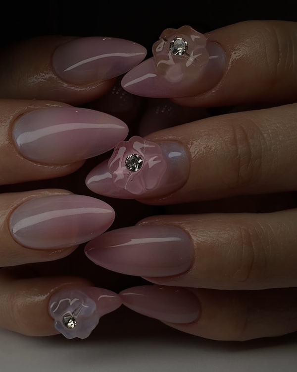 30 Chic Valentine's Day Nail Ideas