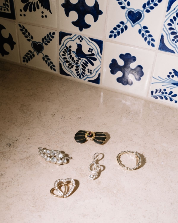 A Sculptural Golden Hour Wedding Along the Cliffs of Cabo