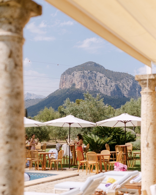 An Effortlessly Chic Black-Tie Wedding Weekend in Mallorca