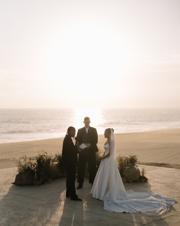 A Sculptural Golden Hour Wedding Along the Cliffs of Cabo