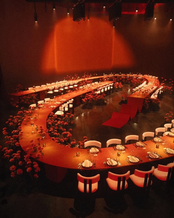 40 Creative Reception Table Layouts for Every Wedding Style