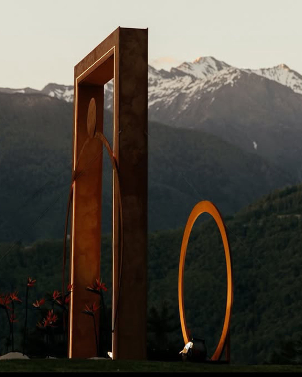 30 Wedding Arch Ideas for a Picture-Perfect Ceremony in 2025