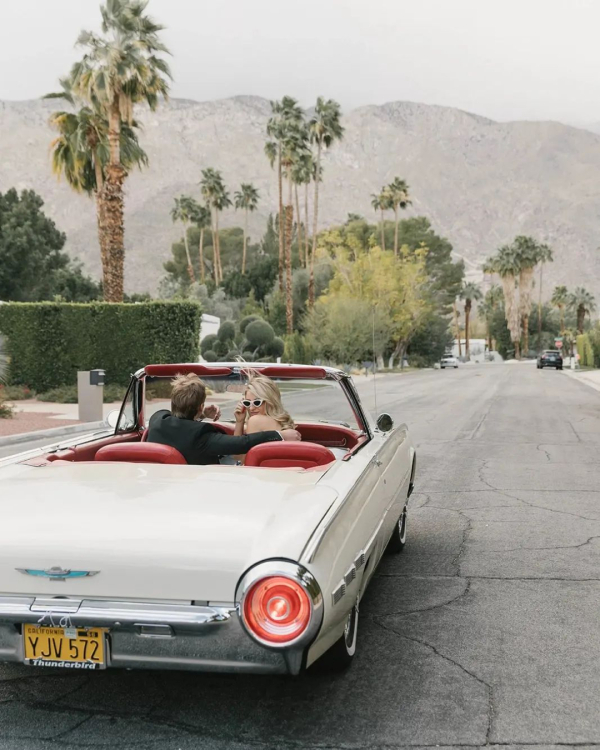 What is a Micro Wedding | What Does It Look Like | Very Small, Romantic Wedding | Little Ceremony