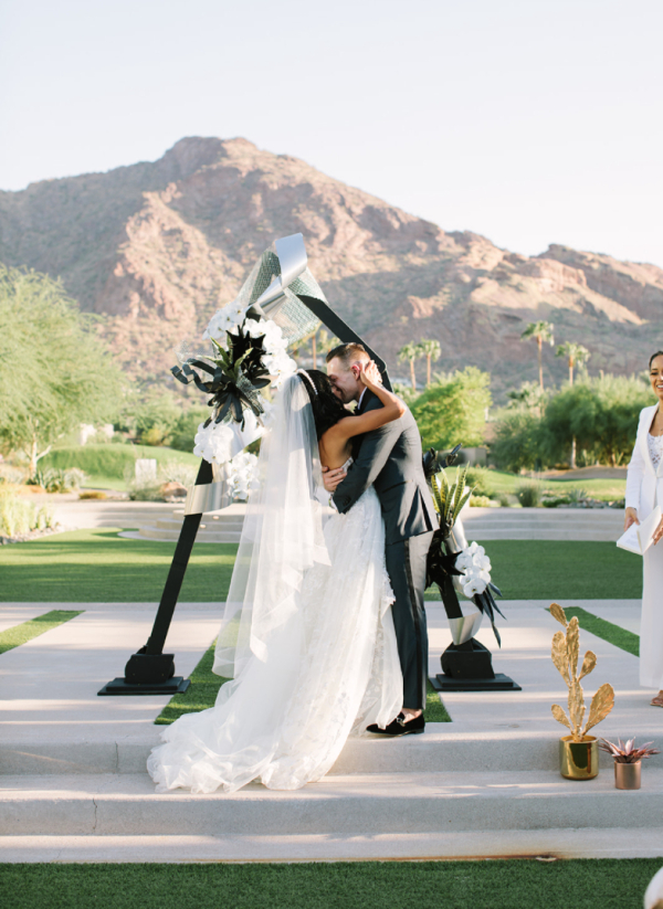 Black & White Wedding at Mountain Shadows