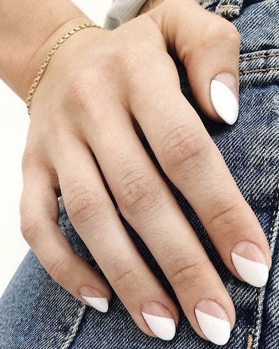 26 French Manicure Ideas | Summer French Tips Designs | White Nails & With Color | Diagonal French