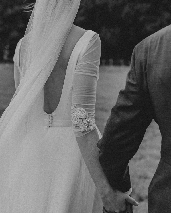 What is a Micro Wedding | What Does It Look Like | Very Small, Romantic Wedding | Little Ceremony