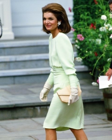 Jackie Kennedy’s Style | Iconic Looks | Outfits, Dresses, Hair | Influence on Fashon