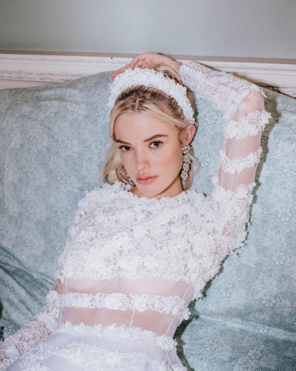 What is a Micro Wedding | What Does It Look Like | Very Small, Romantic Wedding | Little Ceremony