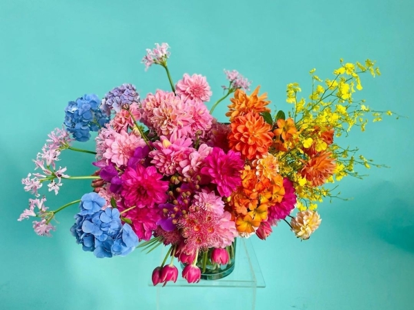 Florists Flowers Vasette