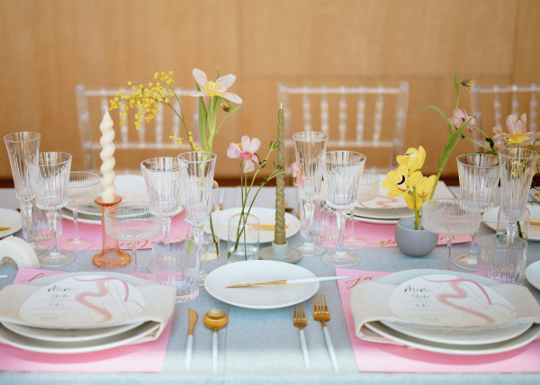 Wedding Shoot at the Art Gallery of Ontario Photos | Bridal Photoshoot Ideas