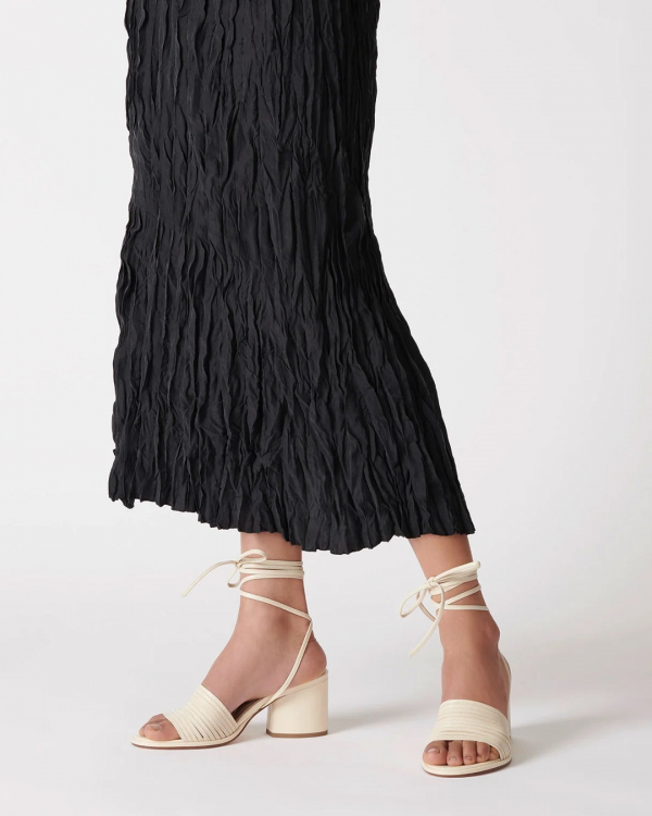 Top 16 Wedding Sandals for Bride | Best Flat, Heeled Bridal Sandals | Low heel