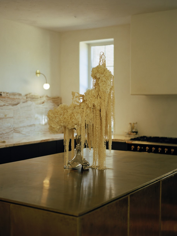 Photographers Lola Rong