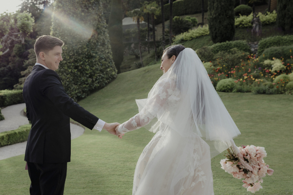 Romantic Wedding in Villa del Balbianello Venue, Lake Como | Italian-Style Photos