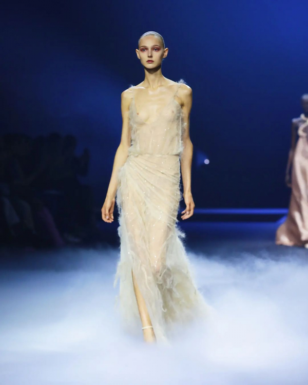 40 Dresses for Brides in Paris Haute Couture Fashon Week 2023 | Wedding Looks, Outfits