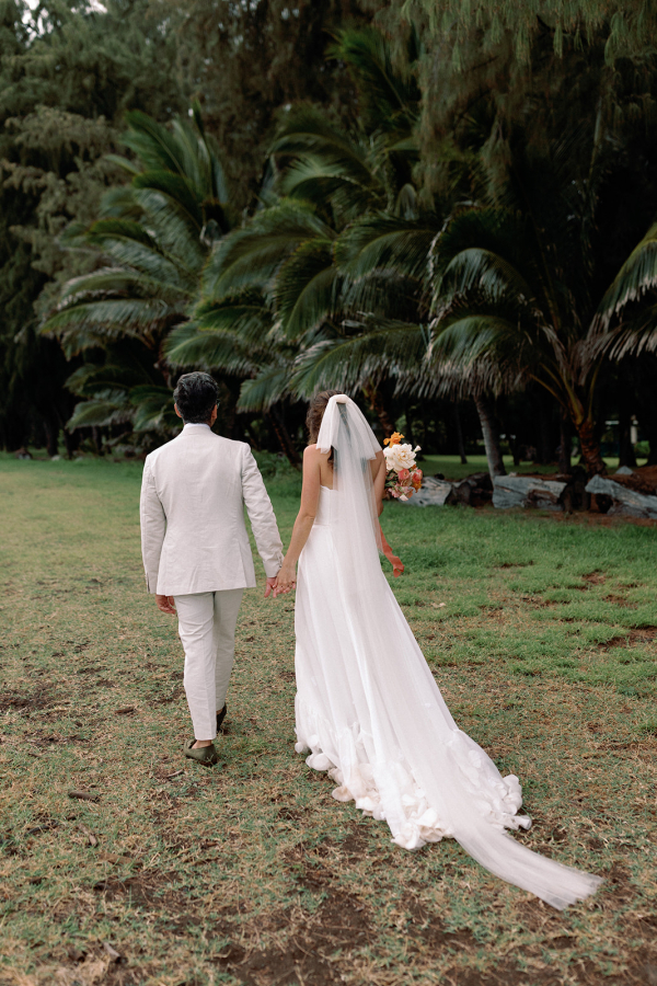 Yael and Wiz's Outdoor Wedding at Waimea Plantation Cottages | Hawaii Wedding Photo| Wedding Venues in Kauai
