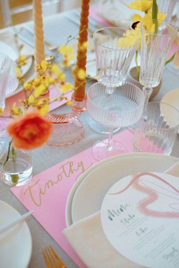 Wedding Shoot at the Art Gallery of Ontario Photos | Bridal Photoshoot Ideas