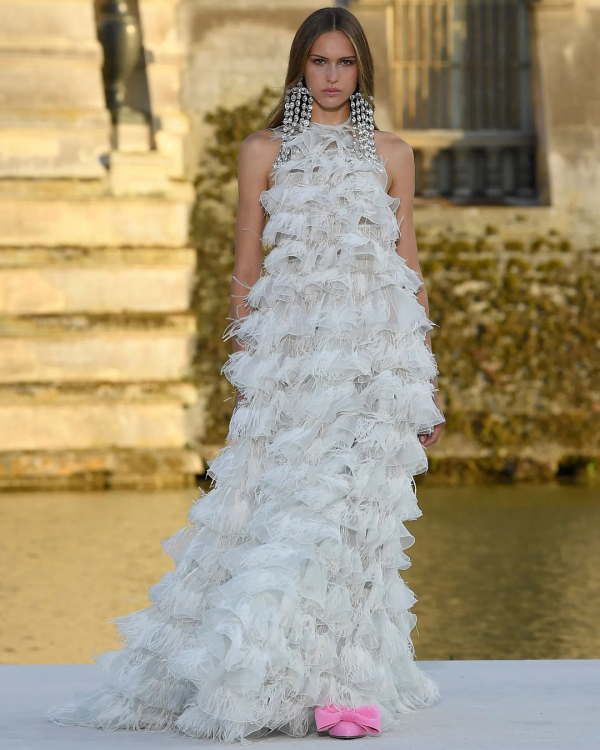 40 Dresses for Brides in Paris Haute Couture Fashon Week 2023 | Wedding Looks, Outfits