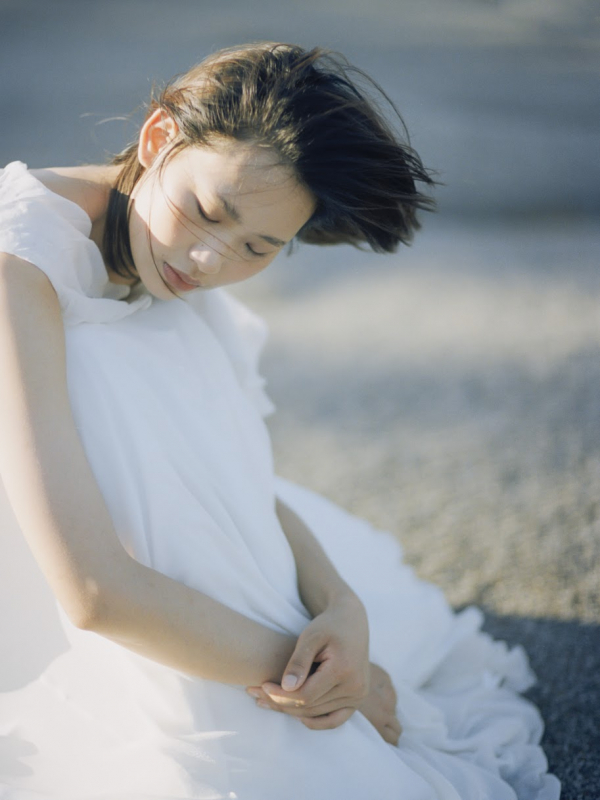 Photographers Lola Rong