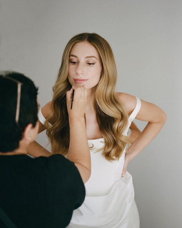 The 6 Holy Grail Beauty Products for Every Bride's Wedding Day Makeup
