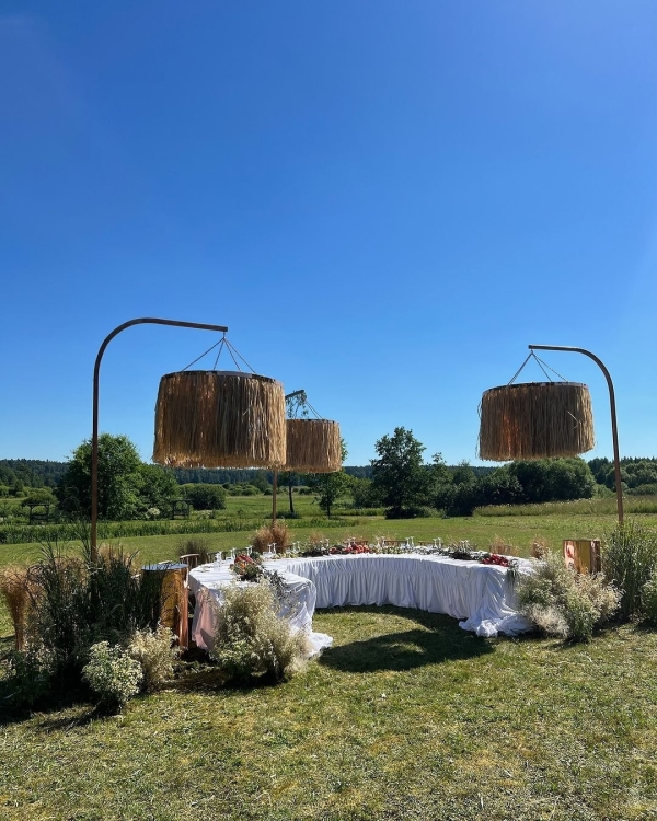 Trend: Curved Tablescapes