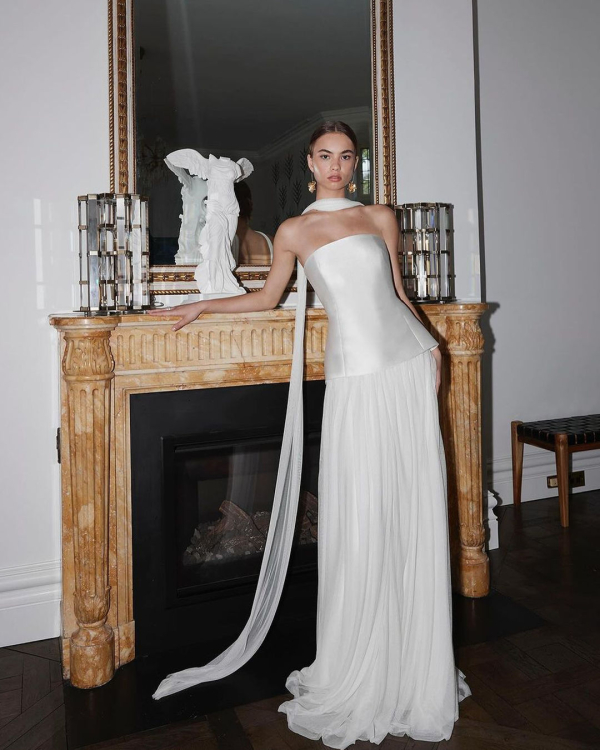 Trend: Neck Scarf Bridal