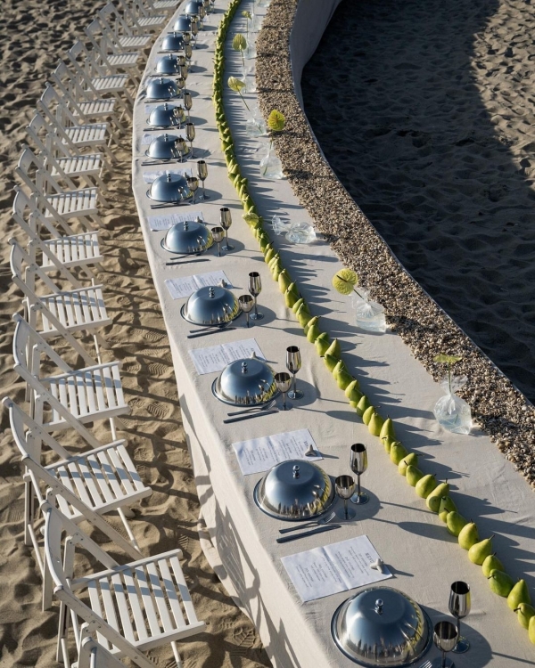 Trend: Curved Tablescapes