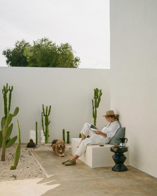 10 Travel Influencers to Follow