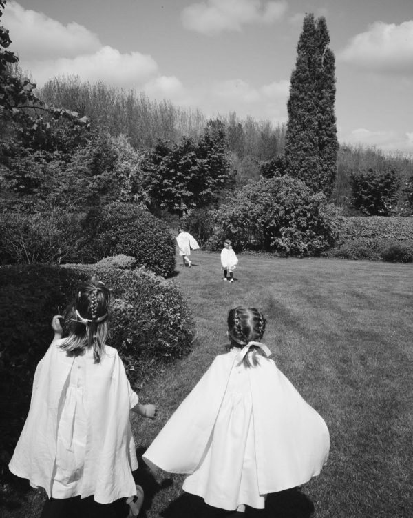 How to Tell Guests You're Having a "No Kids" Wedding?