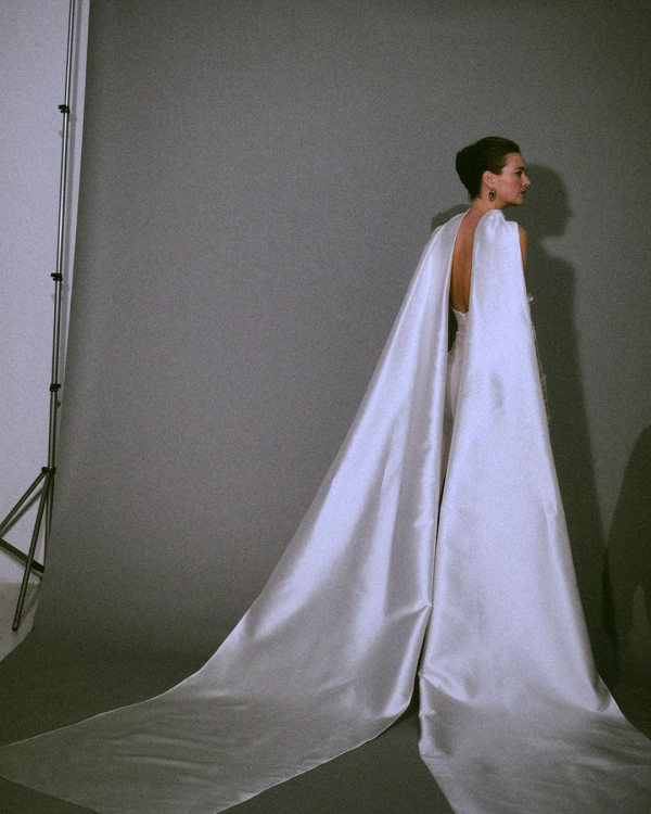 Trend: Neck Scarf Bridal