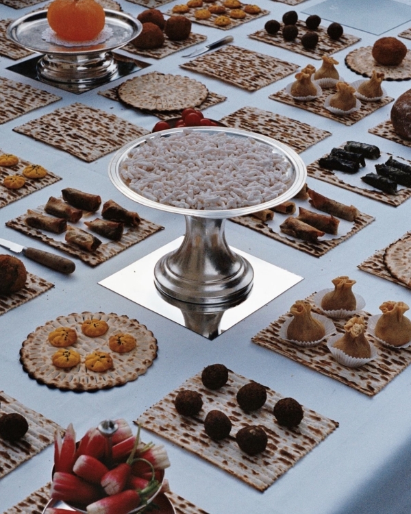 Event Design Trend | Minimalist Grazing Tables