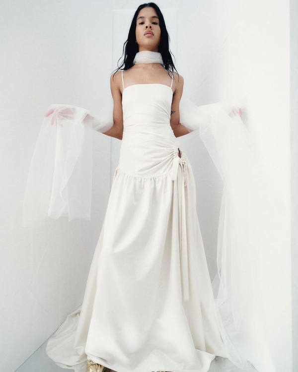 Trend: Neck Scarf Bridal