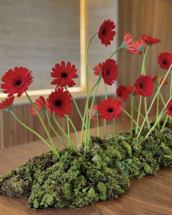 Creative and Unique Floral Centerpiece Ideas for Wedding Event Decor