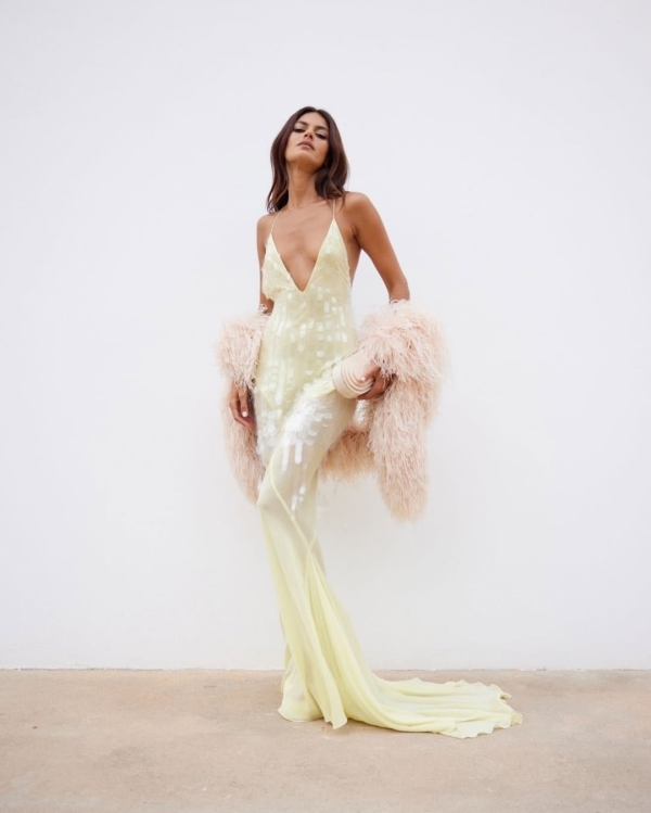 40 Chic Wedding Guest Dresses Perfect for a Destination Wedding in Europe