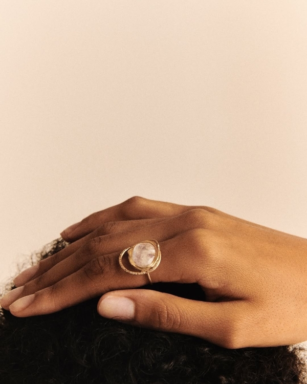 25 Best Famous Jewelry Brands | Top of the Most Expensive, High End Jewelry | Popular, Trendy Brands