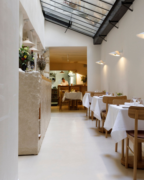 10 Romantic Restaurants for Date Night in Paris