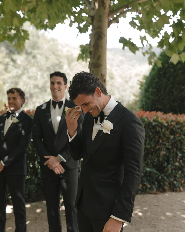 50 Must-Save Wedding Portrait Ideas for the Modern Groom