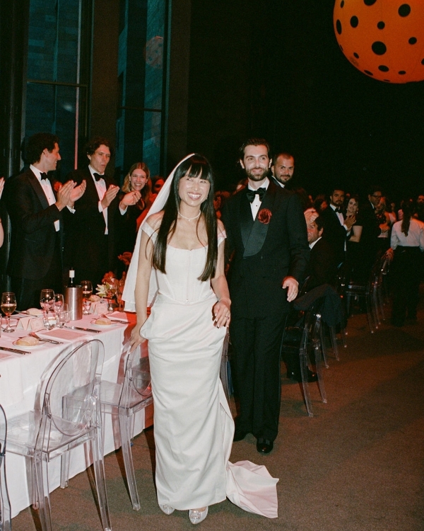 Inside a Daringly Colorful & Cool Wedding at a Melbourne Art Gallery